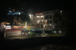 D' Oasis Hotel & Resort Sadhupul, Chail