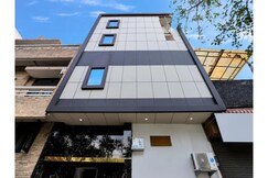 FabHotel Urban Rooms, Loni