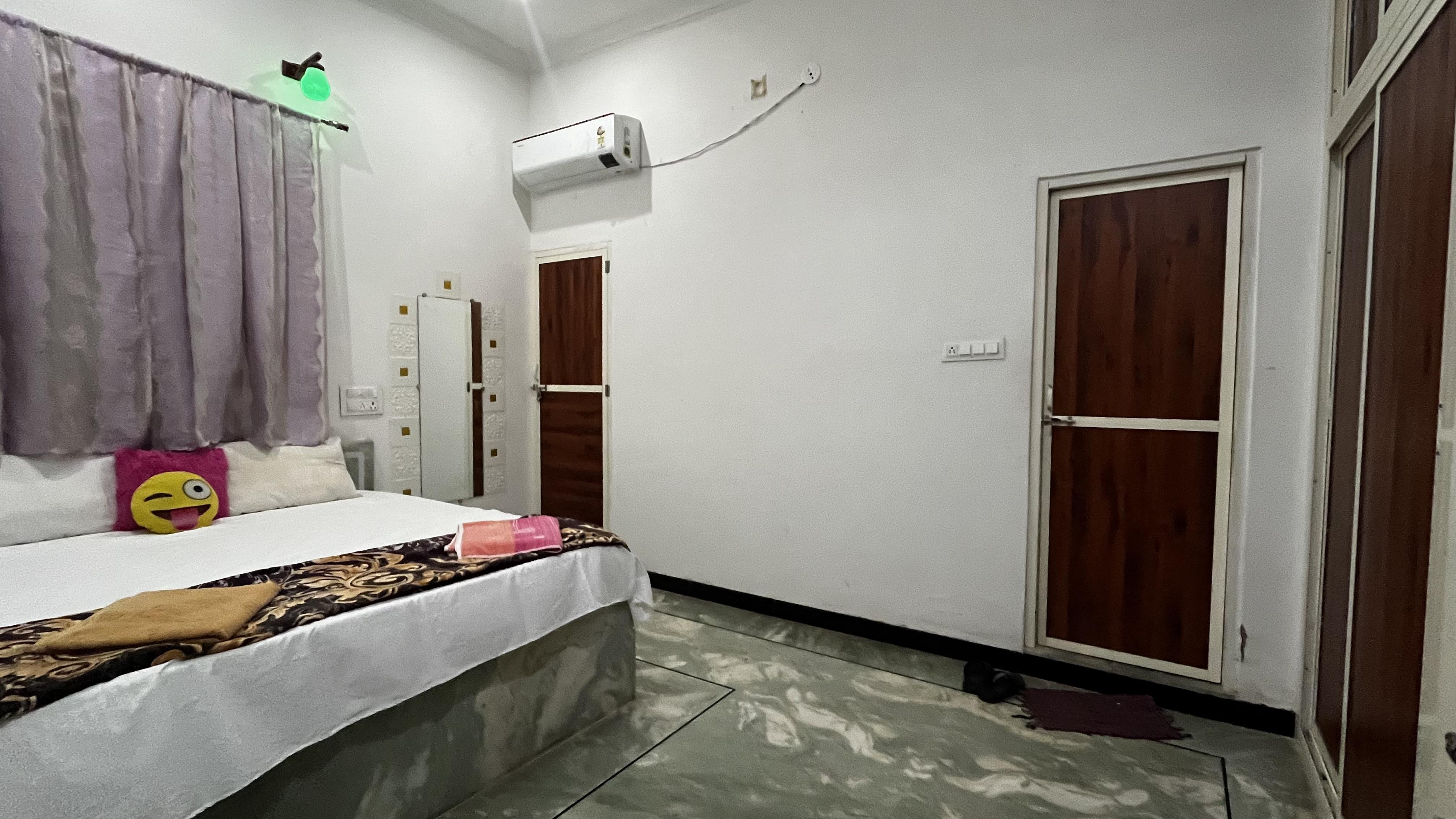 Sukh Sagar Homestay - Tap to explore photos