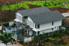 Fog Paradise 4BHK Pool Villa Bathtub Igatpuri, Igatpuri