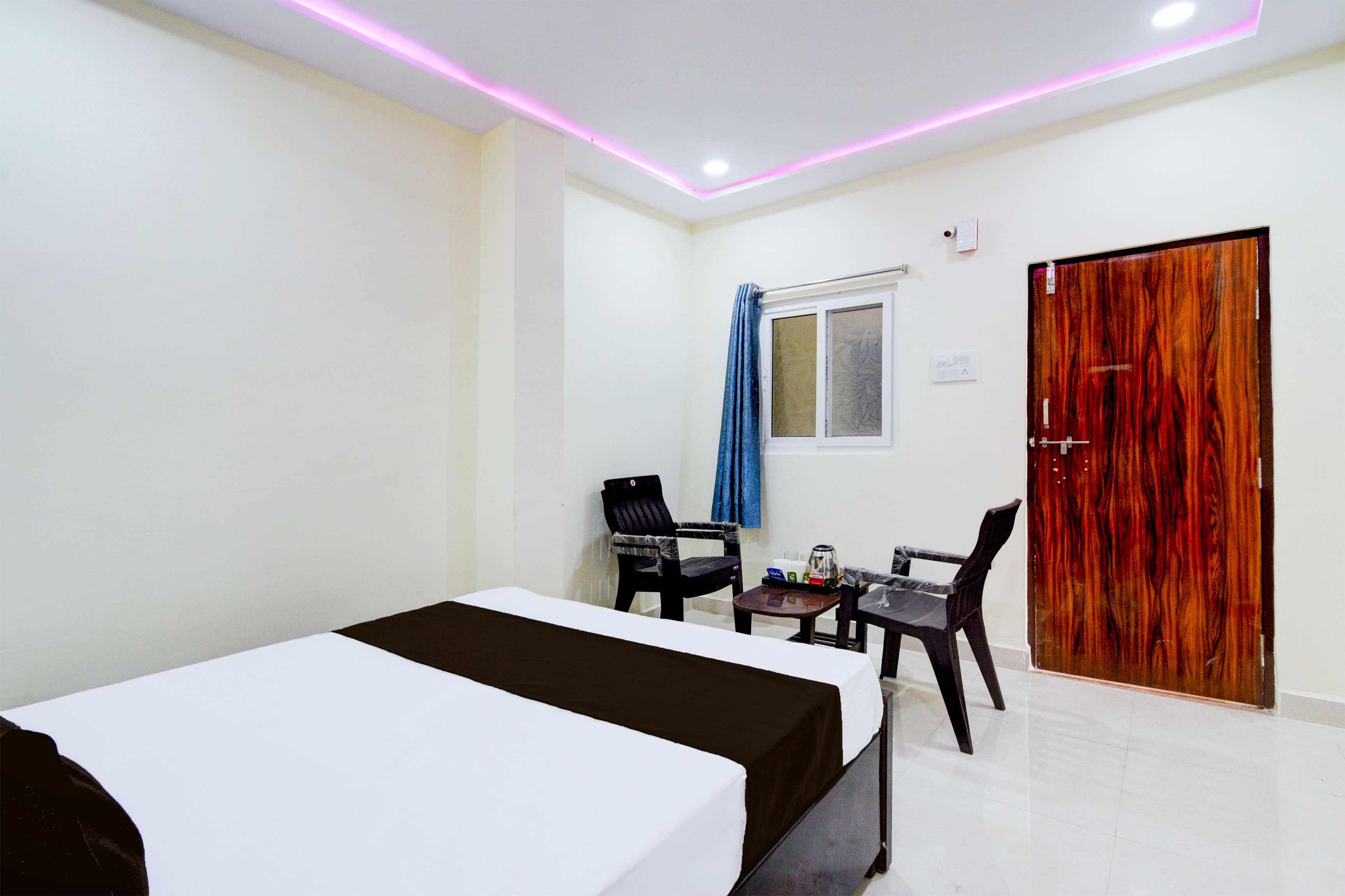 HOTEL O SVR Jb Cricket ground - Tap to explore photos