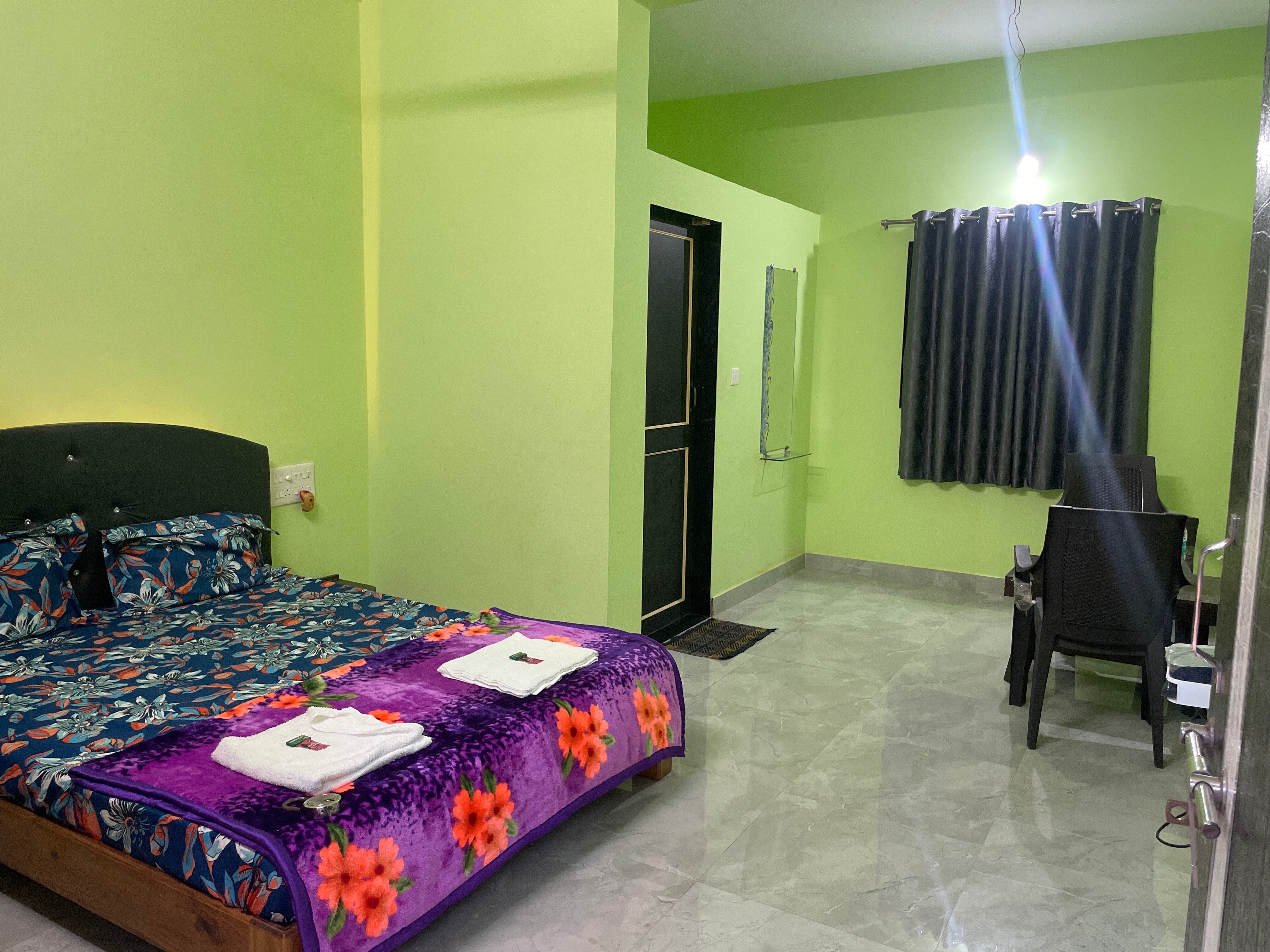 Nirvi Homestay - Tap to explore photos