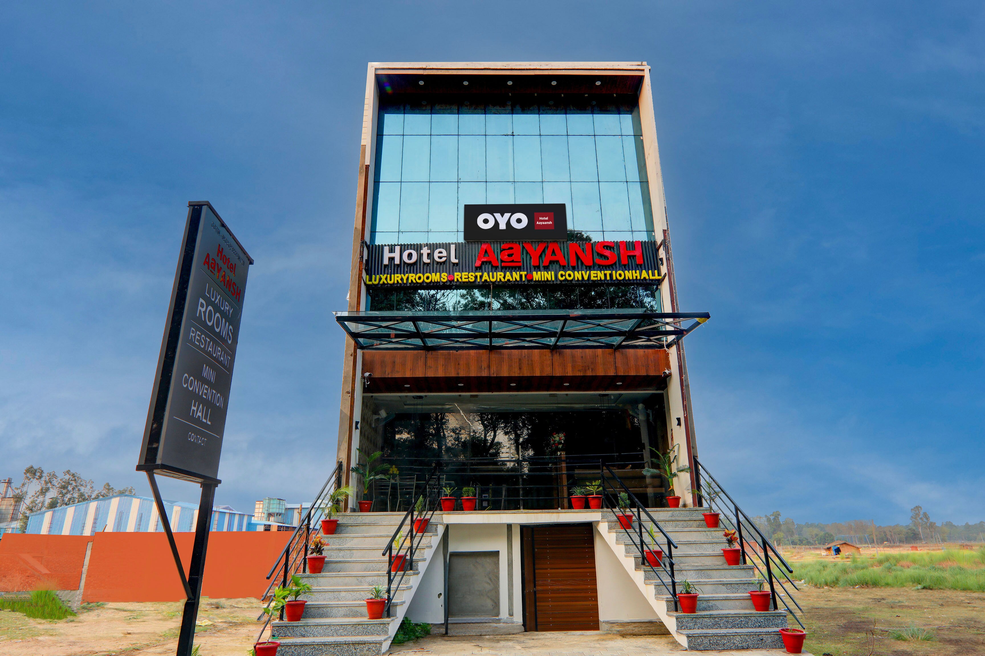 Hotel O Aayaansh - Tap to explore photos