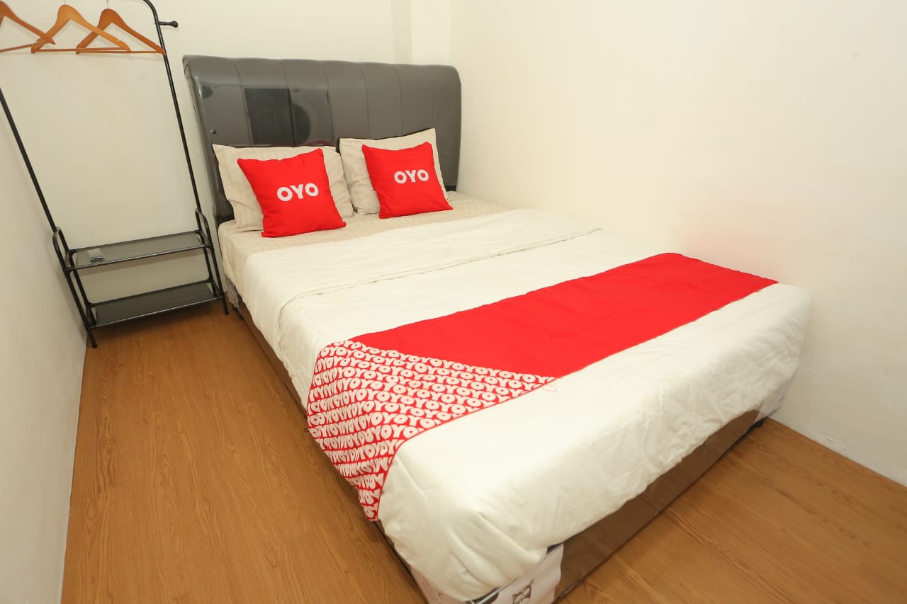 OYO 93261 Fresh Hotel - Tap to explore photos