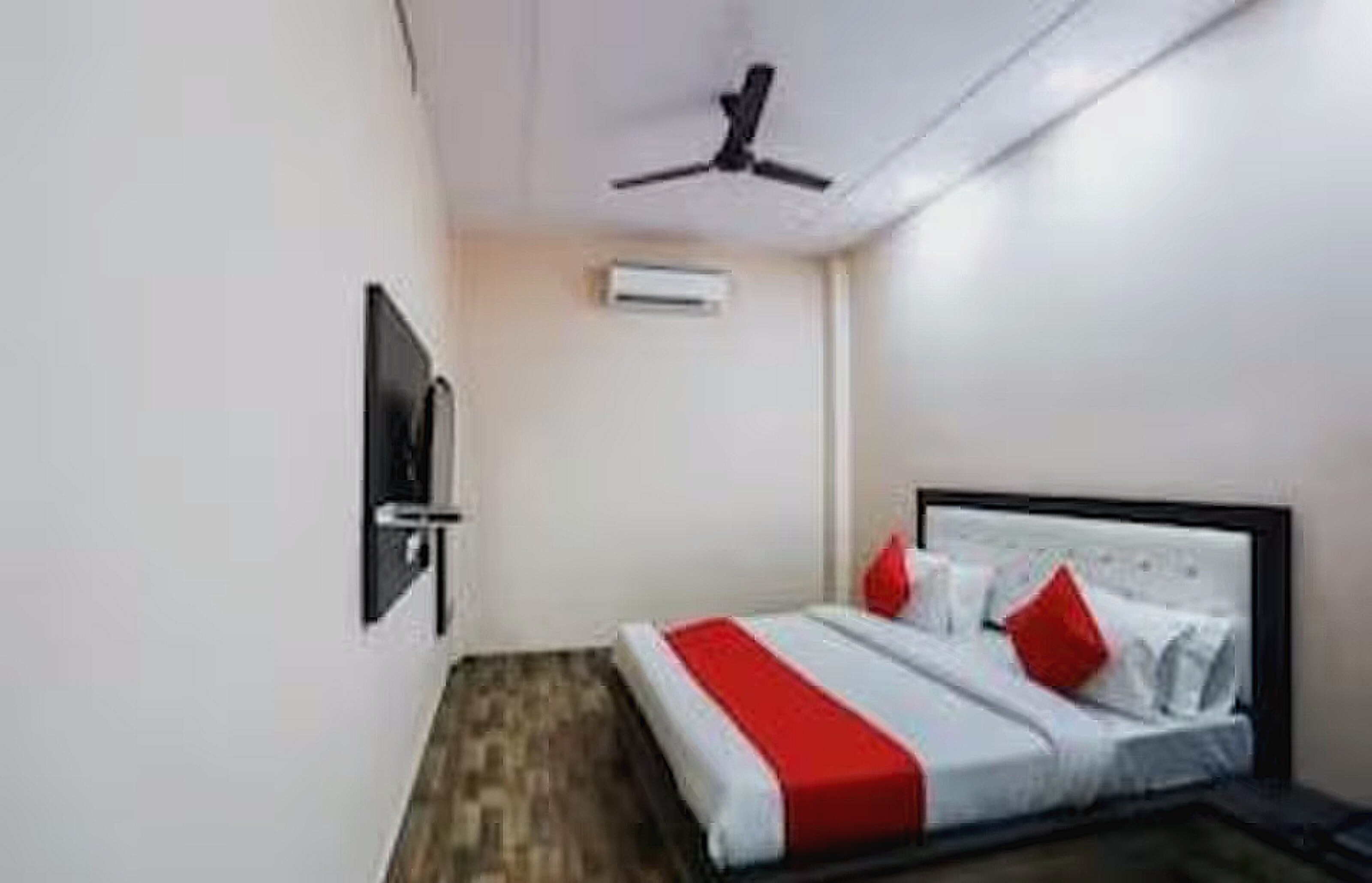 Hotel O Golden Residency B&B Hotel - Tap to explore photos