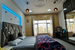 Walk Inn Sleep, Srinagar