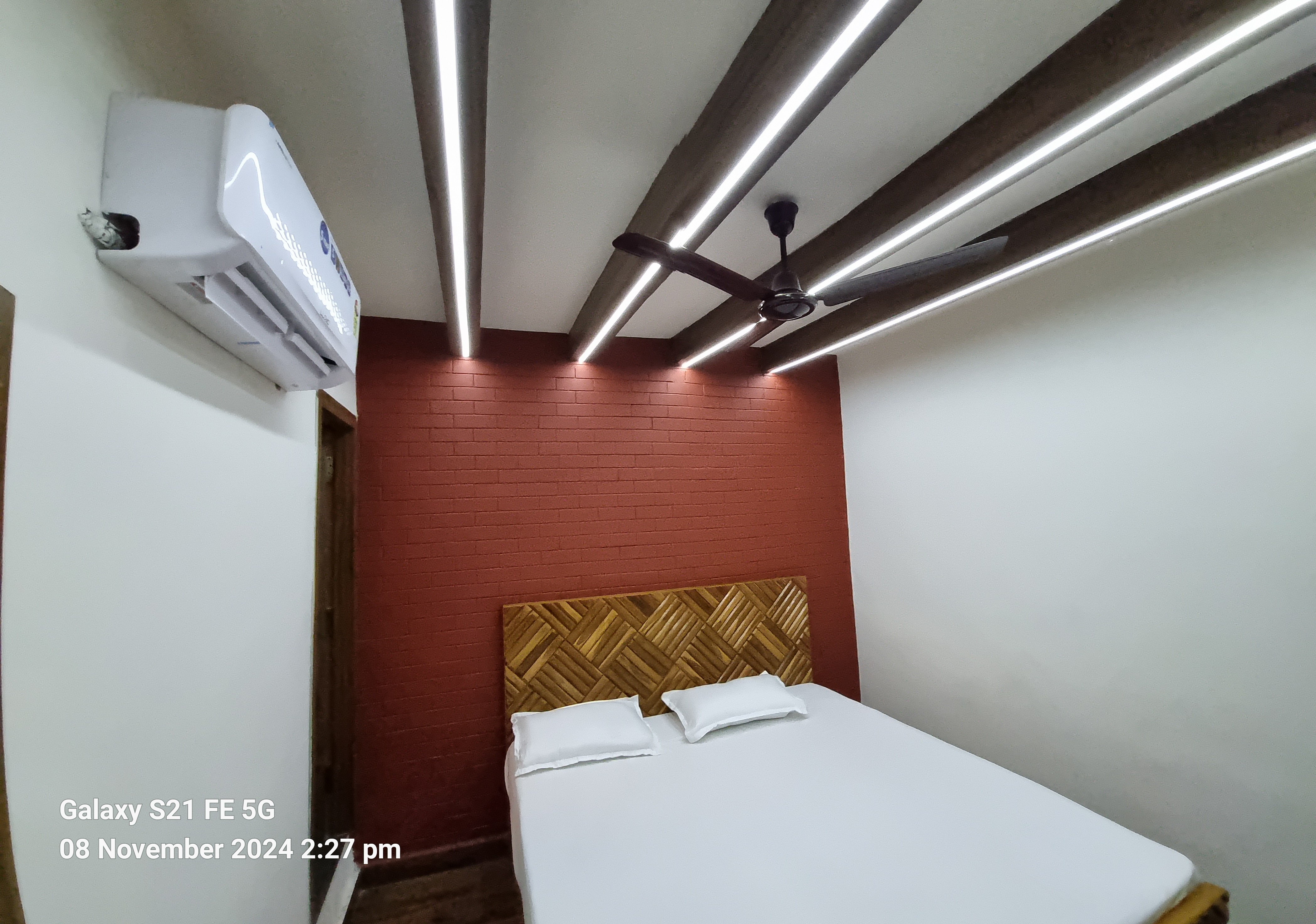 AMBIKA RESTAURANT AND GUEST HOUSE - Tap to explore photos