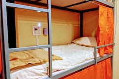 Awaara Backpackers Hostel, Thane