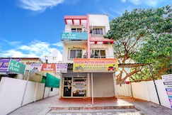 FabHotel Diamond Stay, Pune
