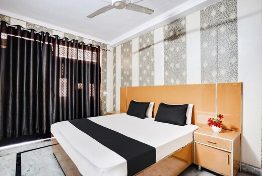 Hotel O R S Residency