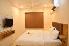 S8 Luxury Inn, Anantapur