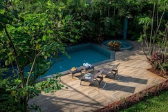 Saviour luxury stays, Marayoor