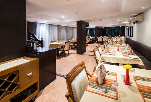 Multicuisine Dining