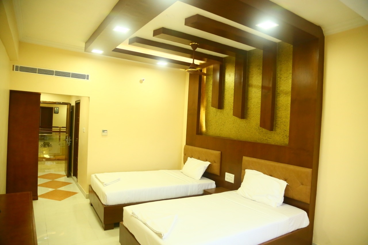 Balaje Residency Chrompet - Tap to explore photos
