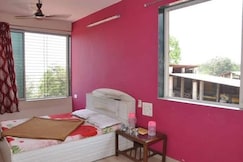 Relax Inn, Matheran, Ulhasnagar