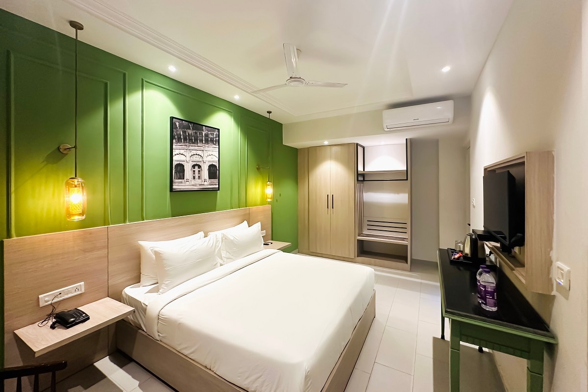 Hotel Wonder Hills @ Har ki Pauri Road Haridwar - Tap to explore photos