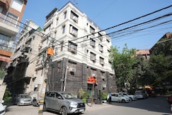 Hotel S&B East Inn, Delhi