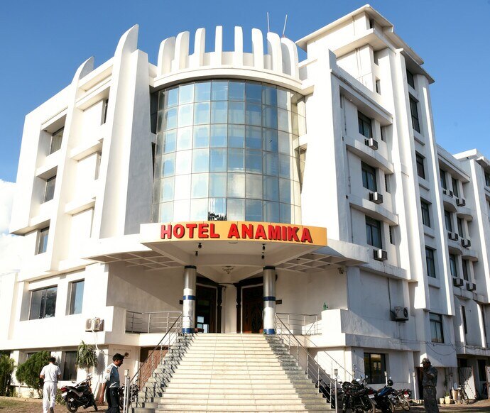 Hotel anamika - Tap to explore photos