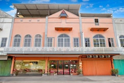 Collection O near Fanindo formerly Sena Inn, Batam