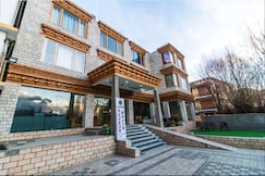 Hotel Malik Palace, Leh