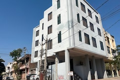 Hotel O by OYO Golden Manor Inn, Jaipur