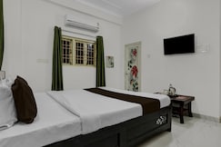 Hotel O K K Guest House, Patna