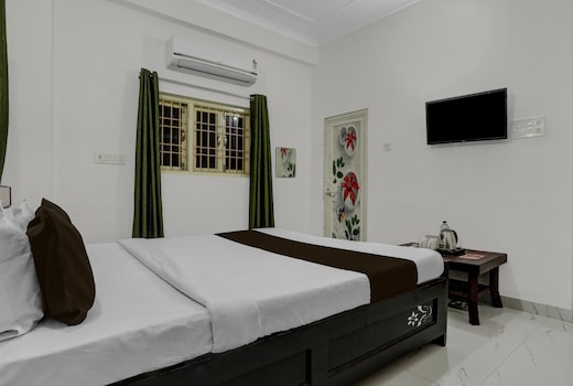 Hotel O K K Guest House