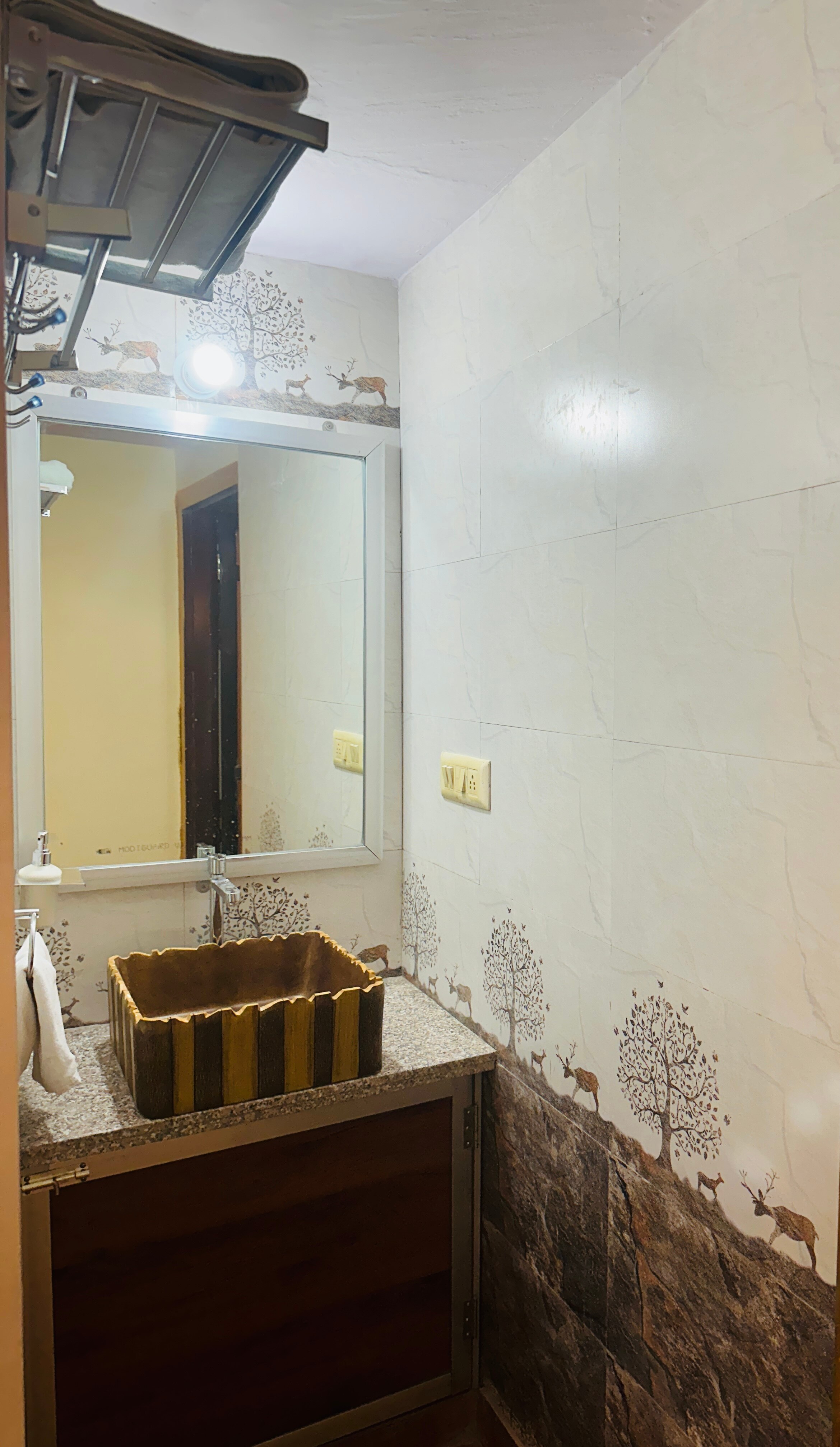 Sai Luxury Home Stay - Tap to explore photos