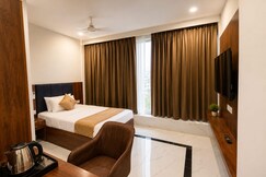 Hotel Akaay Paradise - Managed by Fezey Hospitality, Lucknow