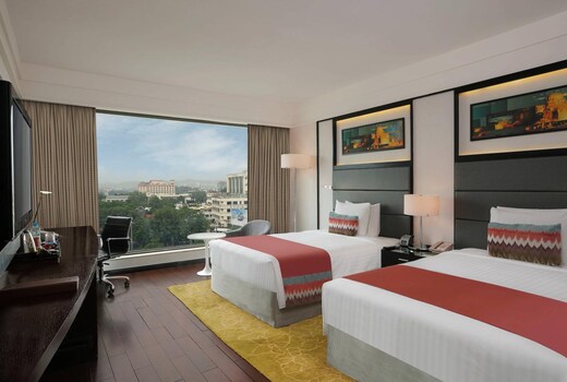 Crowne Plaza Pune City Centre