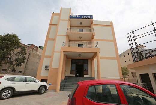 Hotel O Haveli