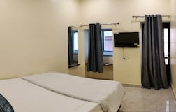 Double bed with balcony