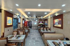 SAROJ HOTEL & RESTAURANT, Kathmandu