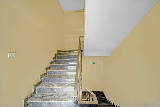 OYO Hotel O ECR royal stays