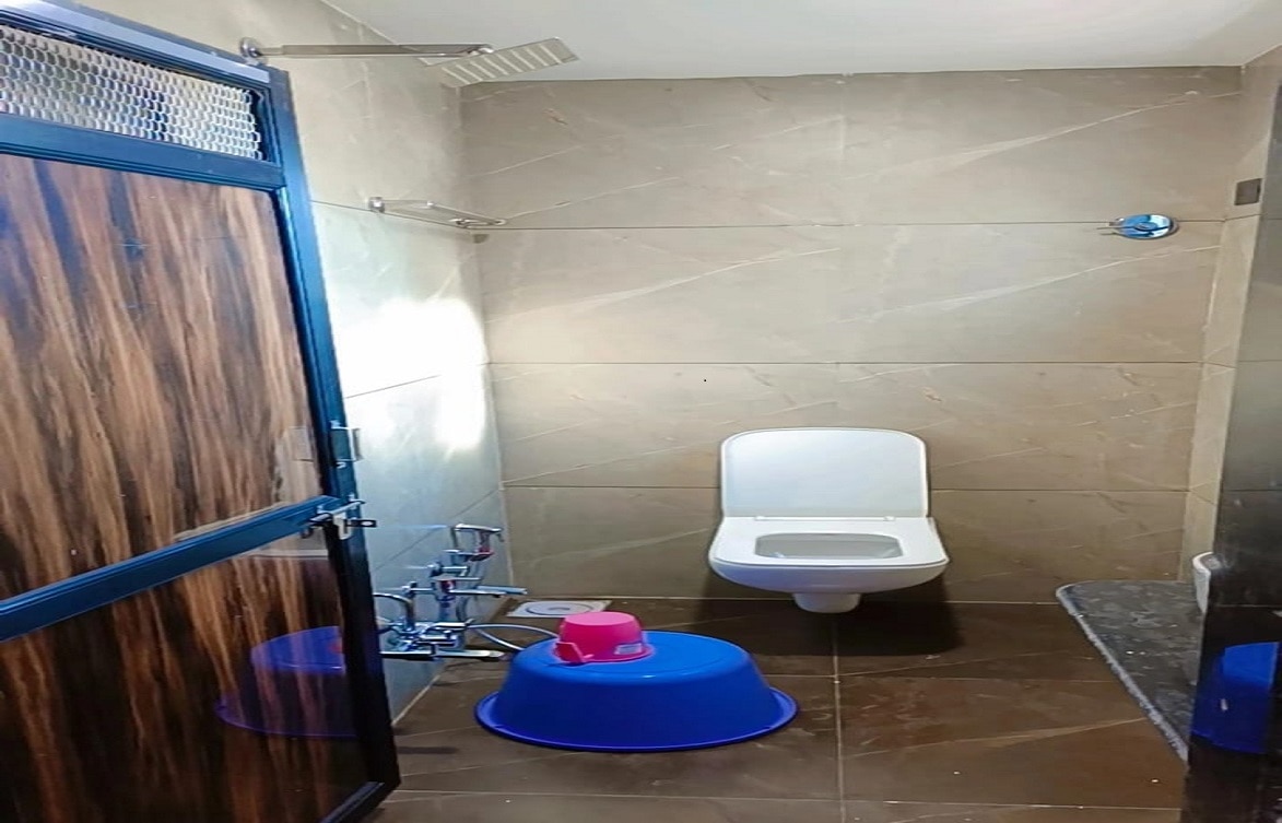Hotel Nagraj - Tap to explore photos