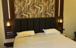 Double bed room