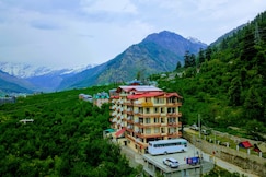 Whistling Pines Resorts & Spa, Manali