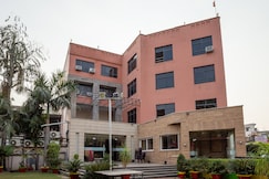 Hotel Shrinath Palace - 1km from Railway Station, Jhansi