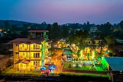 Hiltan Valley Resort, Khed