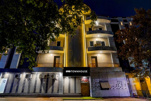 Super Townhouse GRAND ADDRESS HOTEL AND BANQUET