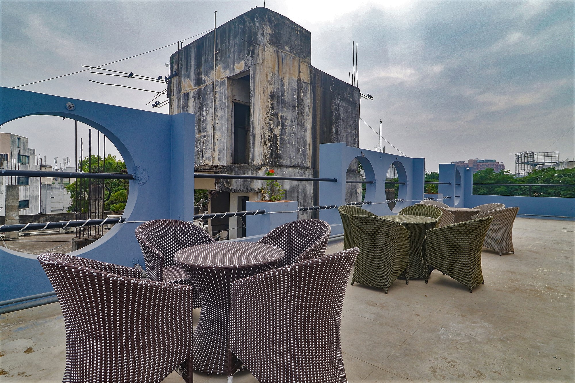 FabHotel Fortune Grand - Nr Lakdikapul Metro Station - Tap to explore photos