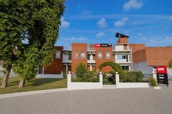 Super OYO Hotel O Rakabganj Crossway Ayodhya Formerly Ramaland Homestay, Ayodhya