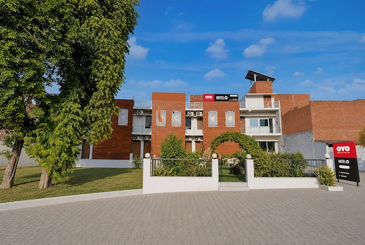 Super OYO Hotel O Rakabganj Crossway Ayodhya Formerly Ramaland Homestay