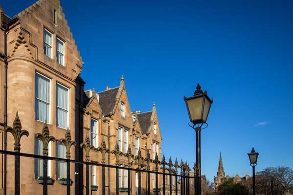 Bruntsfield Hotel - Tap to explore photos