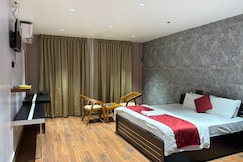 Universal Hotel, Bongaigaon