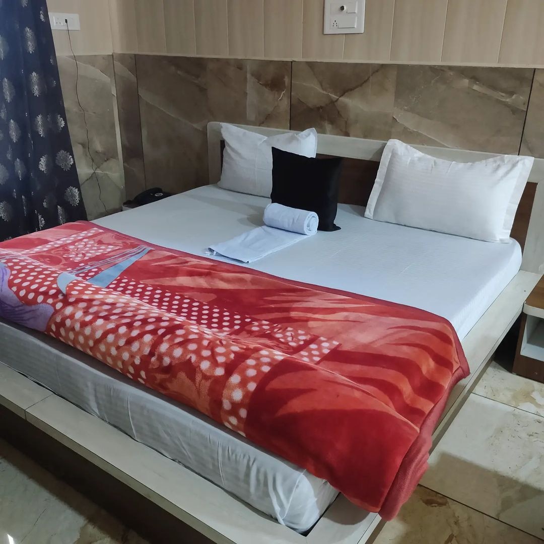 Hotel Agroha Inn - Tap to explore photos