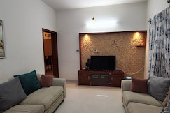Room in a Chic and Modern House, Cochin