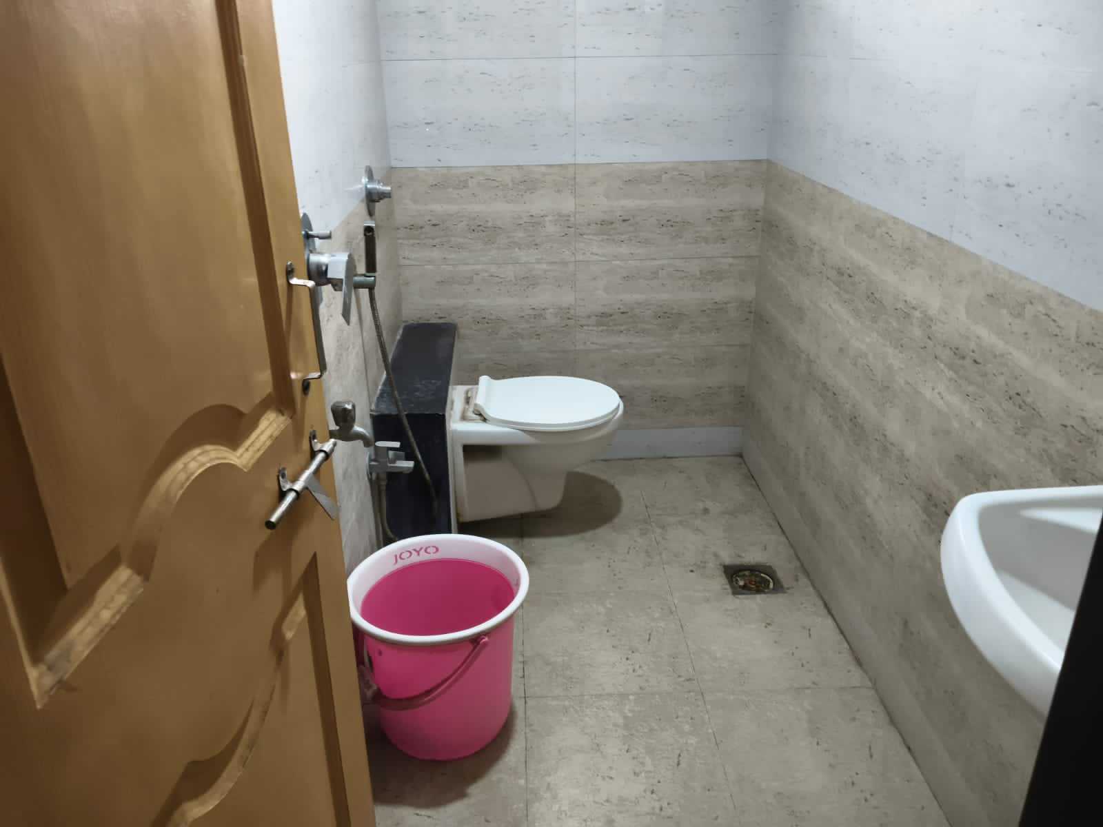 Townhouse Balewadi Stadium Pune Formerly Hotel Sarovar - Tap to explore photos