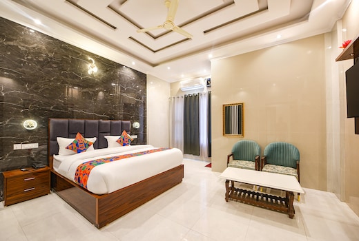 FabHotel Paradise