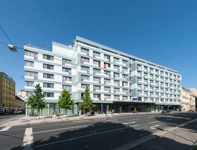 Park Inn by Radisson Linz - Tap to explore photos